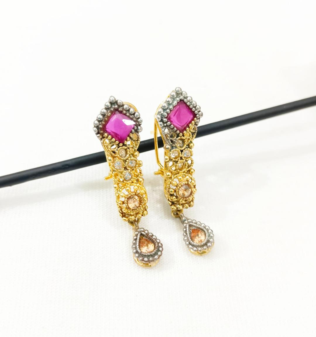 Women Earrings 72